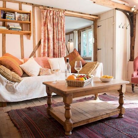 Bromans Barn A Beautiful Cottage By The Sea And Cudmore Nature Reserve Вест-Мерсі Екстер'єр фото