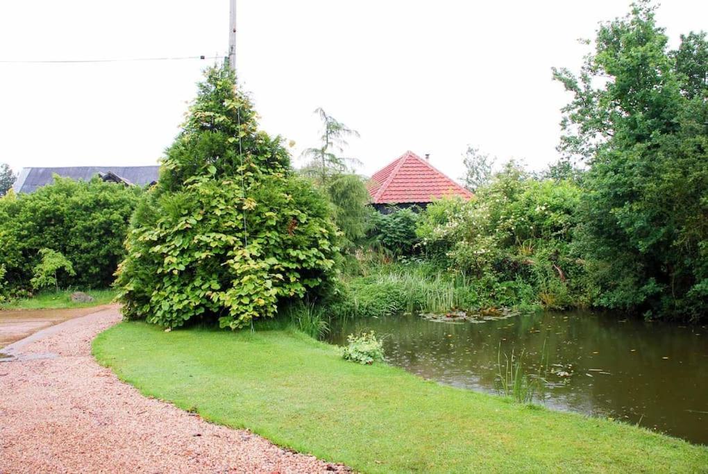 Bromans Barn A Beautiful Cottage By The Sea And Cudmore Nature Reserve Вест-Мерсі Екстер'єр фото